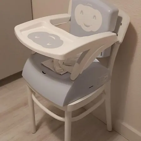 Apartamento Les Capitouls - Avec Entree Autonome, Clim Neuve, Jardin, Parking Prive & Sa Piscine ! -