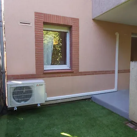 Les Capitouls - Avec Entree Autonome, Clim Neuve, Jardin, Parking Prive & Sa Piscine ! - *