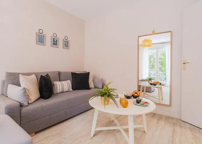 Les Capitouls - Avec Entree Autonome, Clim Neuve, Jardin, Parking Prive & Sa Piscine ! - * Toulouse