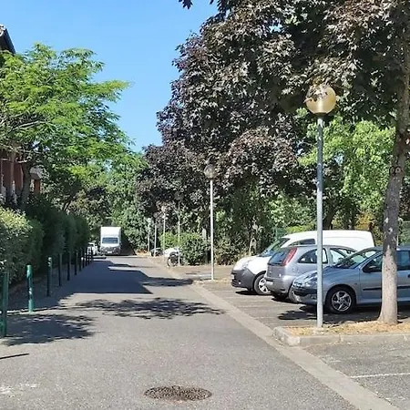 公寓 Les Capitouls - Avec Entree Autonome, Clim Neuve, Jardin, Parking Prive & Sa Piscine ! - 圖盧茲